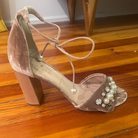 Kate Spade ankle tie heels. Velvet. Size 7. - Picture 6 of 7